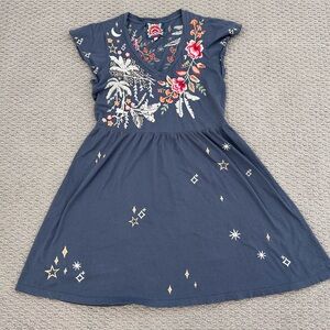 Johnny Was Manu Flutter Sleeve Knit Dress Embroidered
V Neck
Boho
Soft
Small